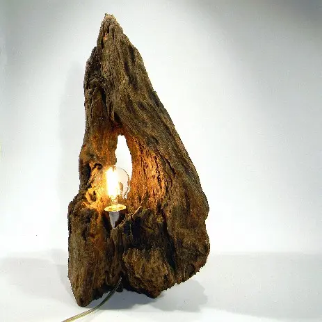 Lampada in legno riciclato eco design