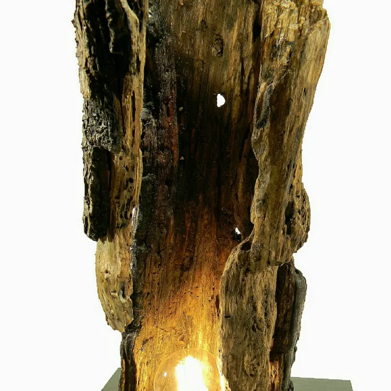 Lampada legno riciclato con corteccia