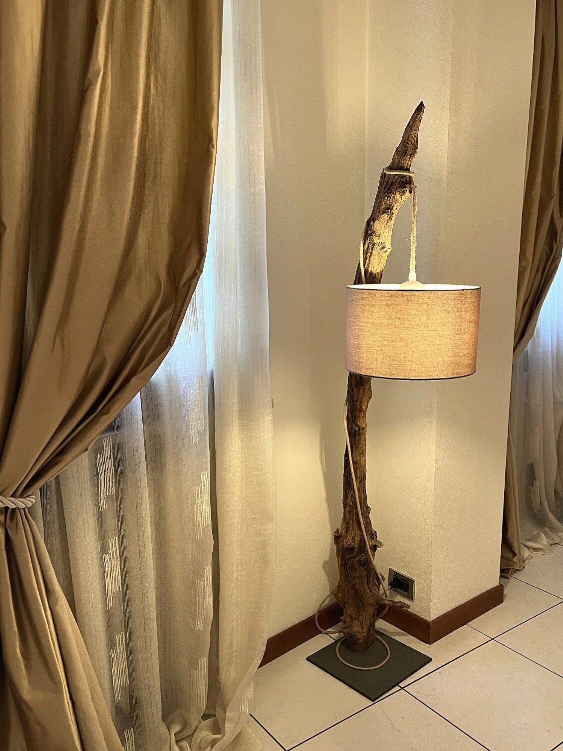 Lampada con paralume